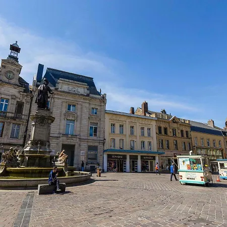 Ideal Apartment In Charleville M Zi Res With Shared Terrace 아파트 Charleville-Mézières