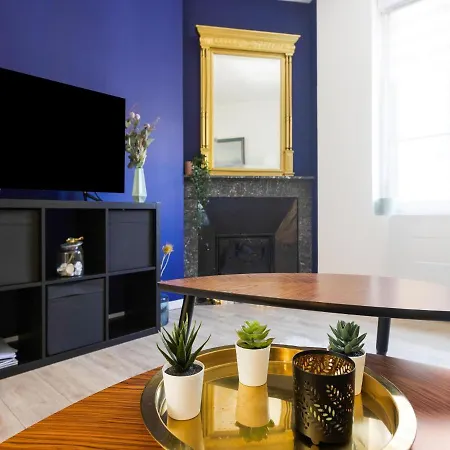 Ideal Apartment In Charleville M Zi Res With Shared Terrace *