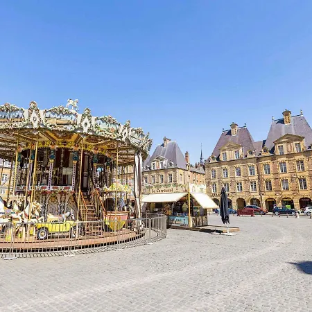 Ideal Apartment In Charleville M Zi Res With Shared Terrace 아파트 Charleville-Mézières