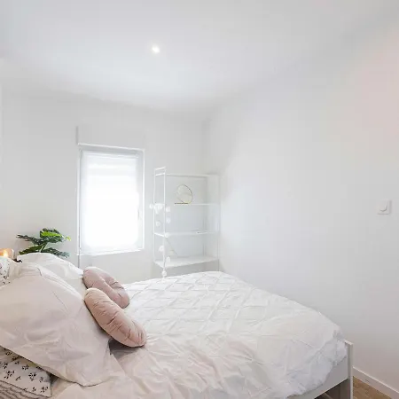 Ideal Apartment In Charleville M Zi Res With Shared Terrace *