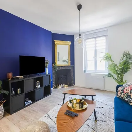 Ideal Apartment In Charleville M Zi Res With Shared Terrace Charleville-Mézières