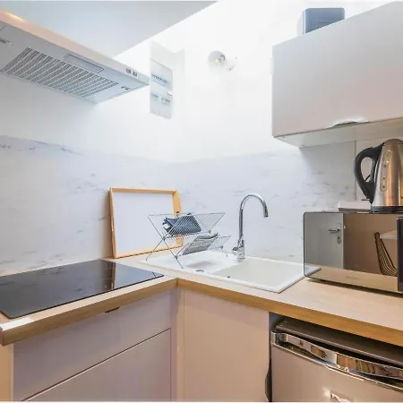 아파트 Ideal Apartment In Charleville M Zi Res With Shared Terrace *